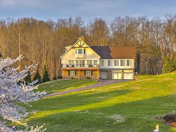 3rd image of 6970 Kim Ln