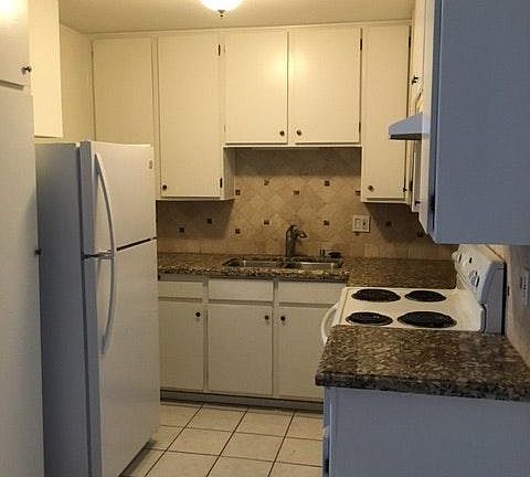 3rd image of 4281 Lowell St Unit 6