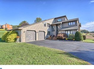 304 Focht Ln, Hamburg, PA 19526