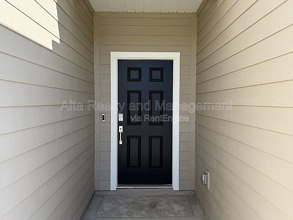 2nd image of 8198 Horsebit Cir