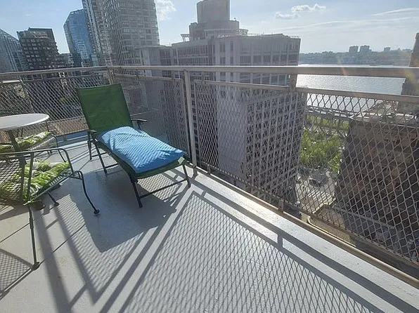 303 W 66th St APT 20EW, Manhattan, NY 10023