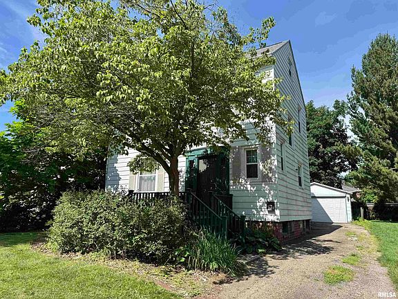2nd image of 814 N Prairie St