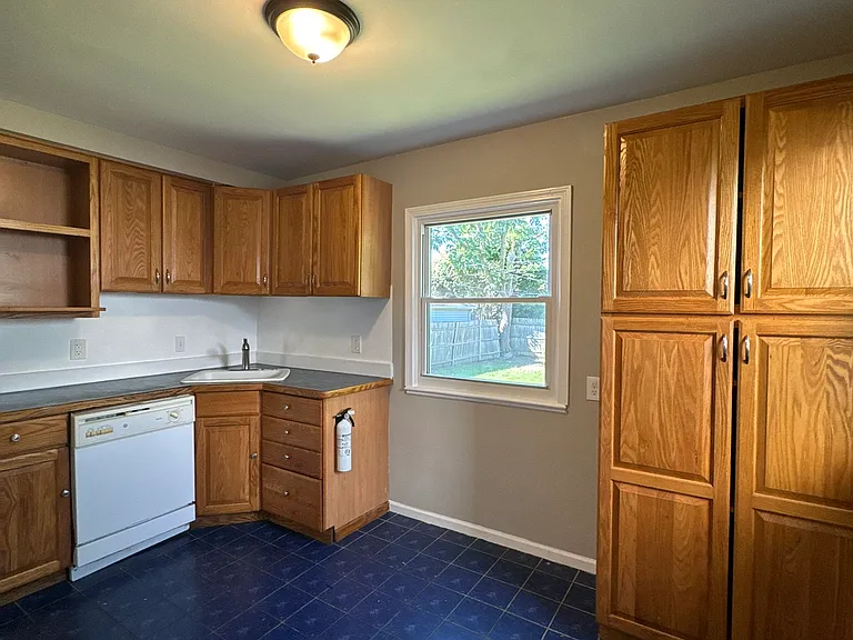 648 Cleveland Ave — Photo 12