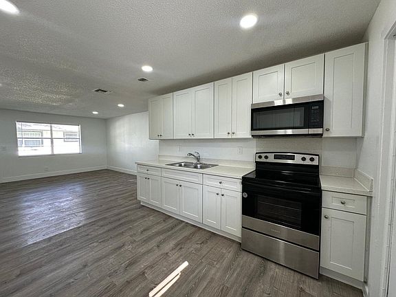 2nd image of 102-108 NW 1st St #116-B