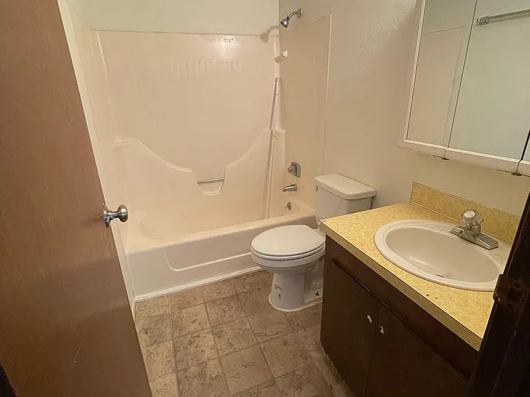 620 A St #1 — Photo 4