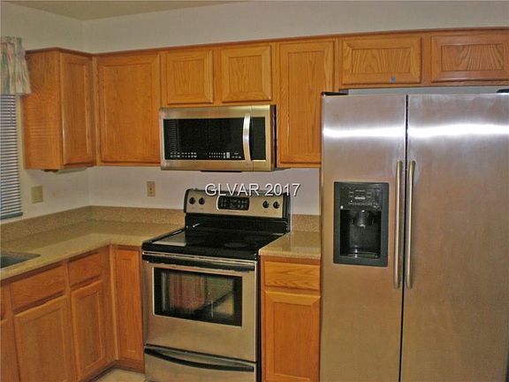 4th image of 2512 Denham Dr