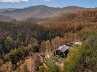 1293 Laurel Lick Rd, Sevierville, TN 37862