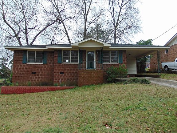 2nd image of 302 Serpentine Dr