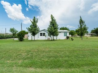 9792 Plainview Rd, Krum, TX 76249