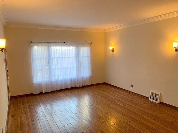 5th image of 6022 W 8th St APT 3