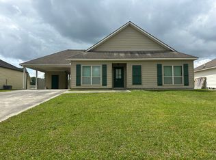128 Hickory St, Denham Springs, LA 70726