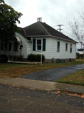 1st image of 420 Ringwald St