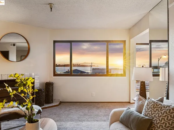 545 Pierce St APT 1206, Albany, CA 94706