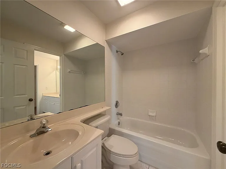 14999 Rivers Edge Ct #202 — Photo 25