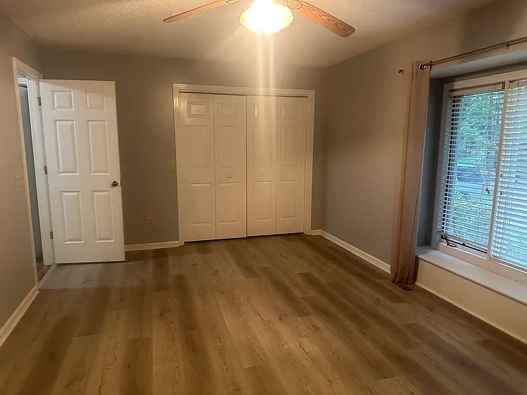 809 Hilltop Cir #HOUSE — Photo 34