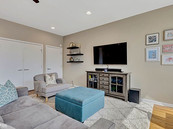 4th image of 2800 W North Ave Unit 202