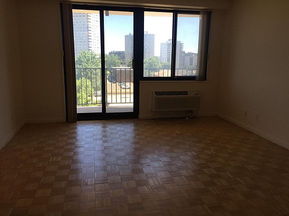 3rd image of 1590 Anderson Ave APT 5D