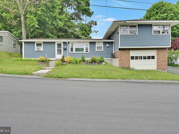 4th image of 636 Snyder St