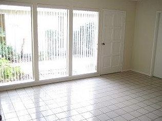 4th image of 1002 Hollenbeck Ave