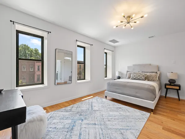 537 Halsey Street image 20 of 38