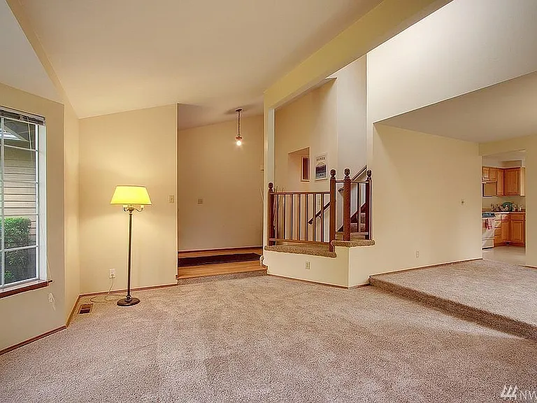 4124 211th Ct NE — Photo 5