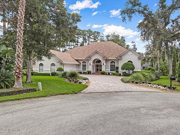 2nd image of 108 Arbor Lake Ln