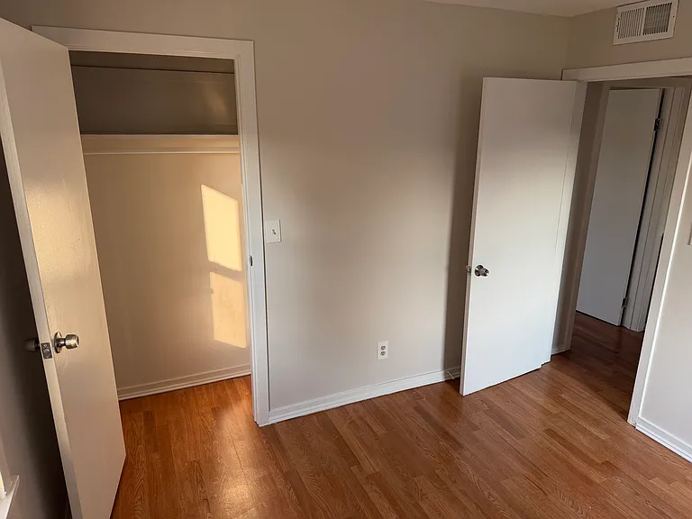 8 Higbie Dr — Photo 8