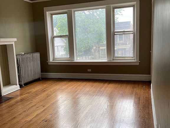 4th image of 7900 S South Shore Dr #2E