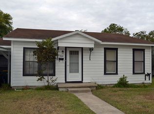 704 Buena Vista Ave, Victoria, TX 77901
