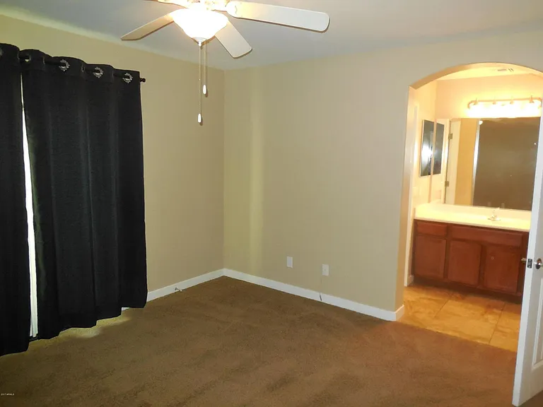1147 E Cedar St — Photo 22