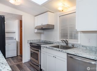 337 NE Saturn Ln, Bremerton, WA