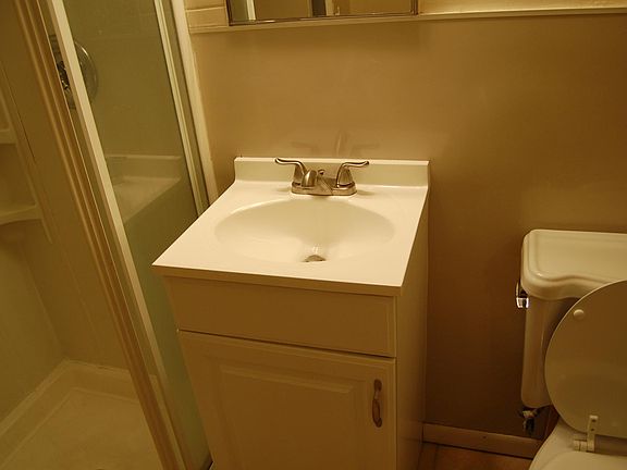 4th image of 1103 18th Ave SE