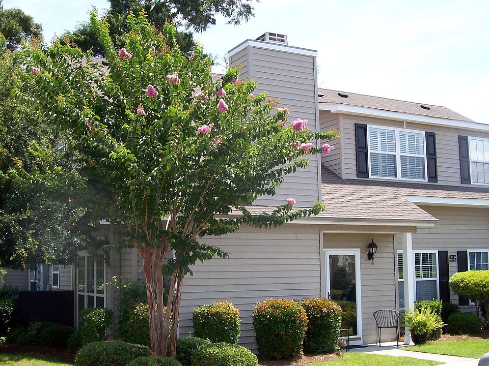 Drive Up Street Parking