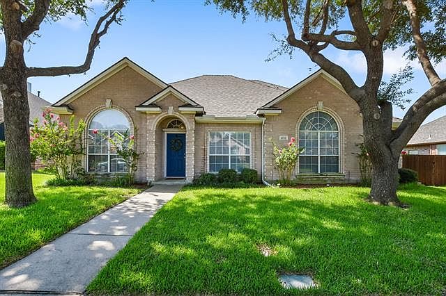 1st image of 4052 Brazos Dr