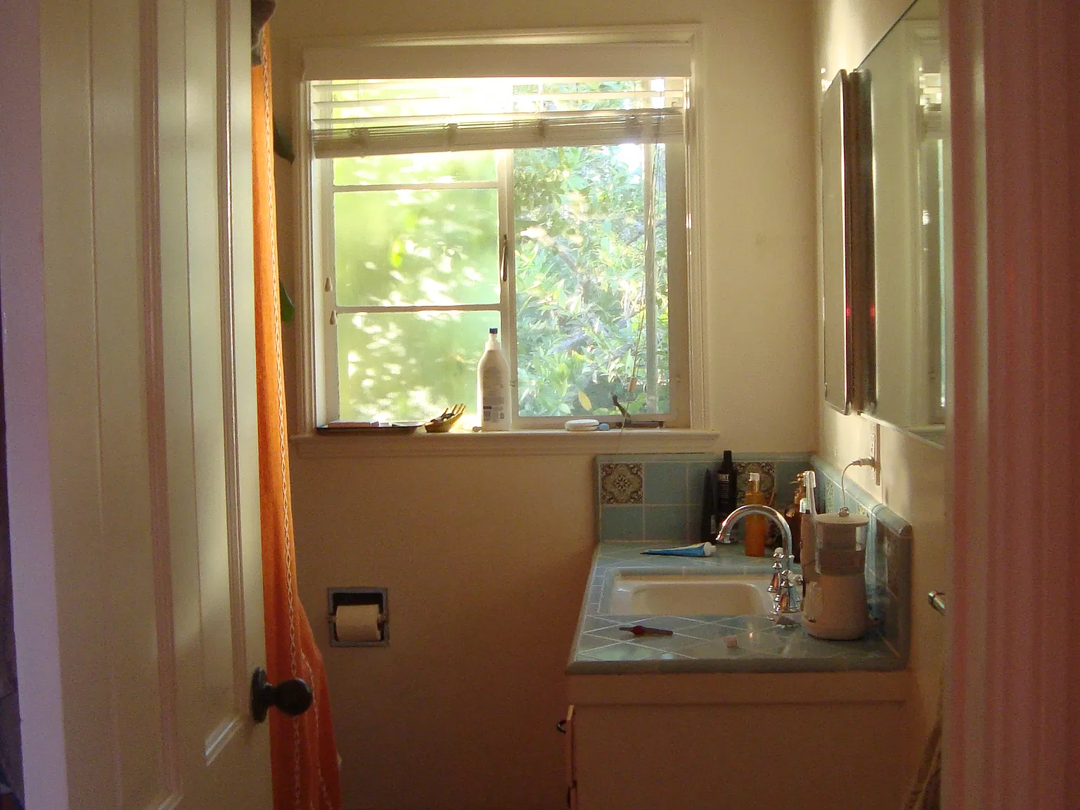 2 bed, 800 sqft, $3,800 — Photo 4