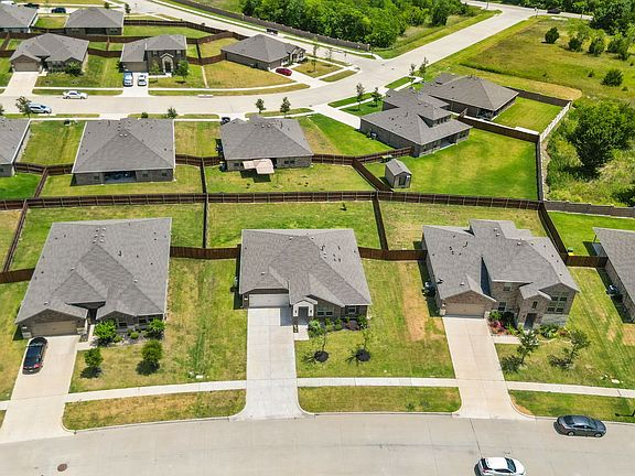4th image of 1338 Rolling Meadows Dr
