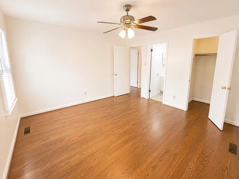 2312 Sierra Dr — Photo 8
