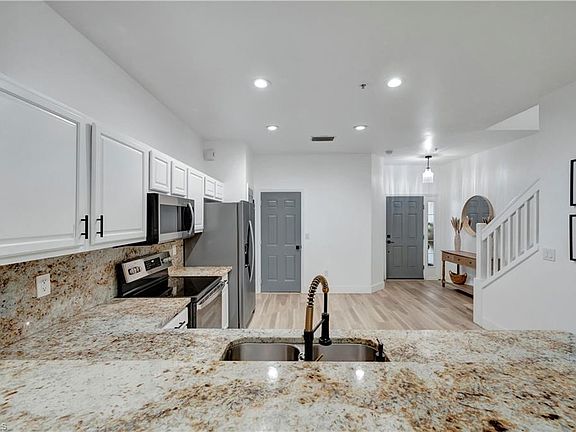 3rd image of 16082 Caldera LN