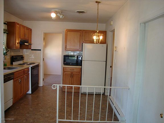 4th image of 32 Westport Dr #71