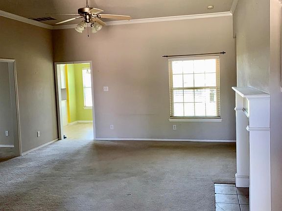 3rd image of 9710 Weatherford Ave