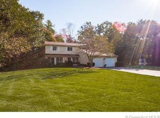 14 Woodduck Farms Rd, Windsor, CT 06095