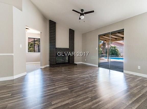 3rd image of 5880 Tippin Dr