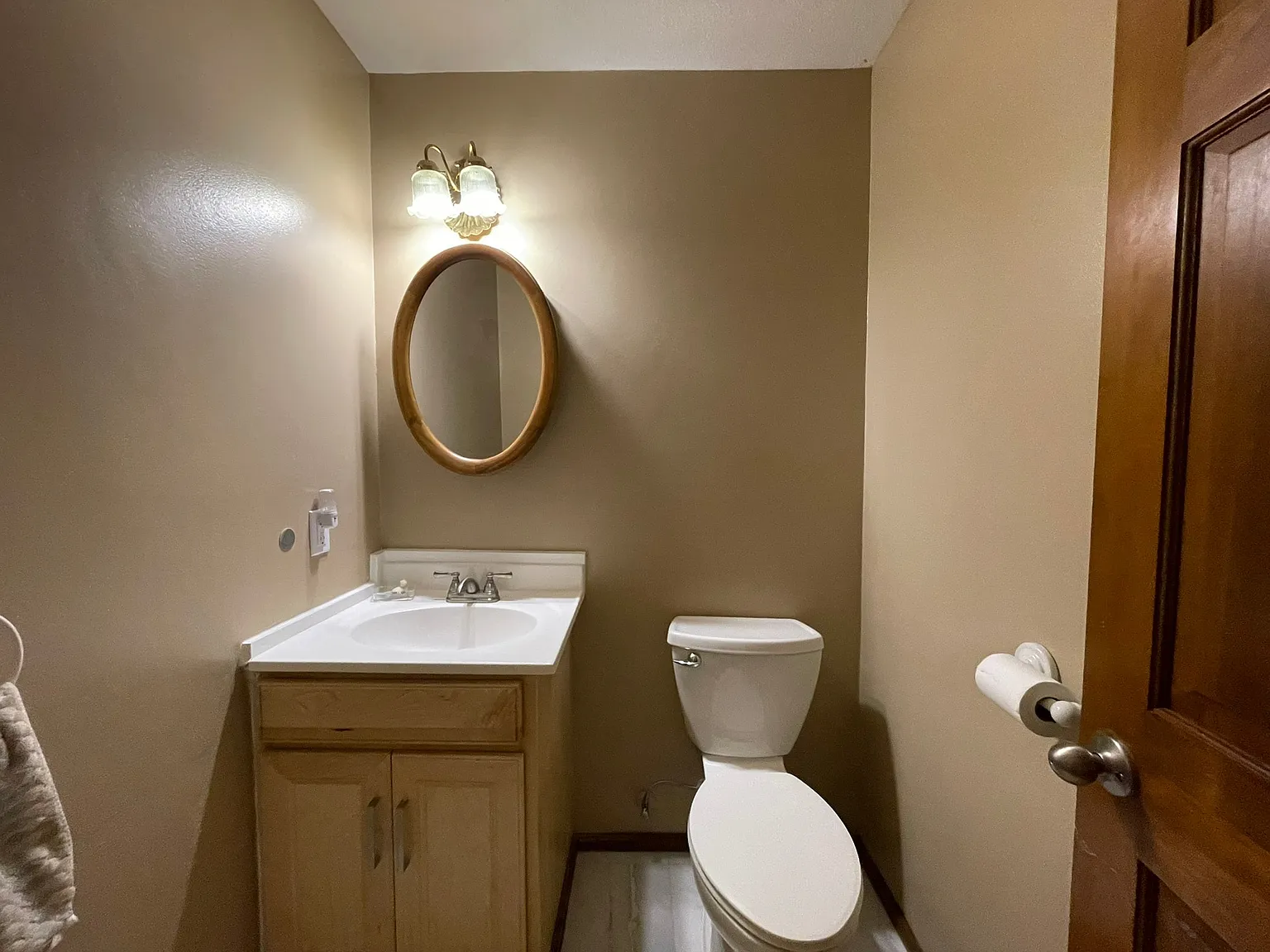 2491 Nichols Blvd — Photo 2