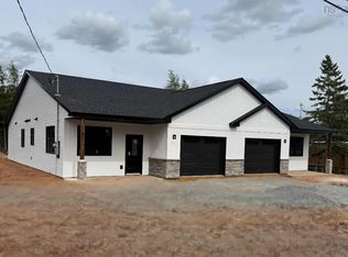 22 Wild Rose Dr E, Mountain, NS B6L2N3