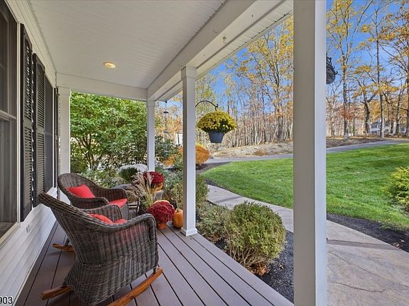 4th image of 15 Ike Williams Rd