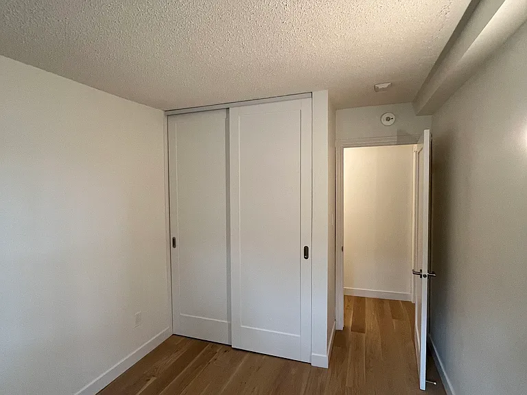 3008 Queen St E #50036A-4 — Photo 9