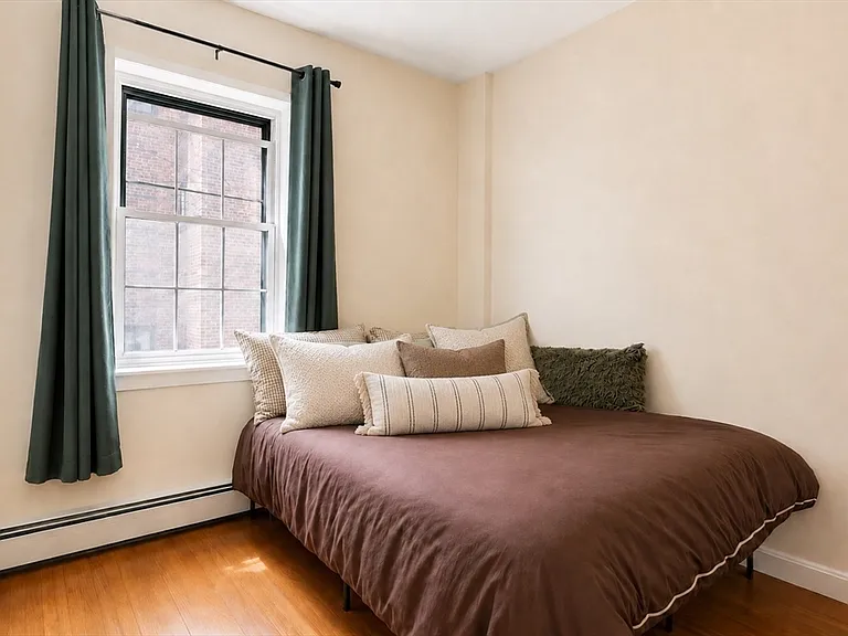 28 Phillips St #A — Photo 7