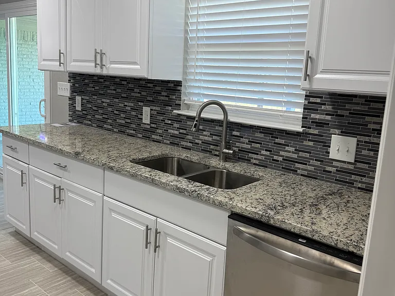 2631 FM 2736 — Photo 9
