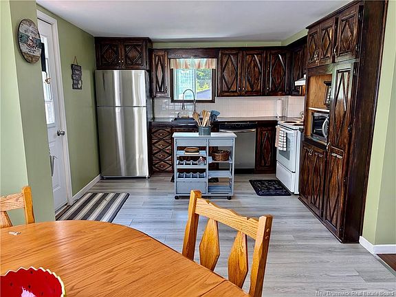 5th image of 345 Renfrew St