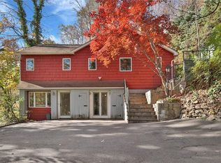 20A Highclere Ln, Valhalla, NY 10595